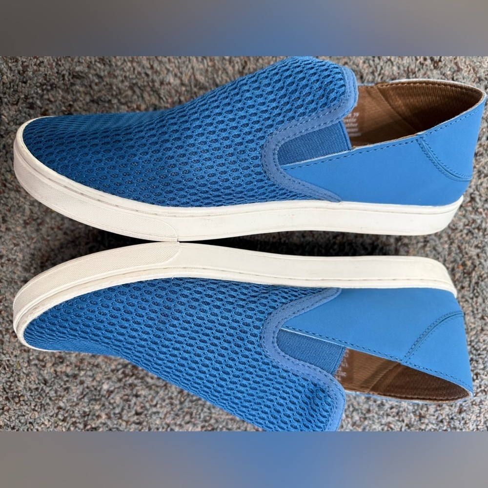 Olukai Ladies 9 Pehuea Blue Mesh Slip-on Flats - Picture 8 of 12